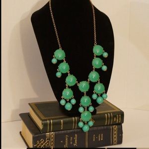 Women’s bubble statement necklace